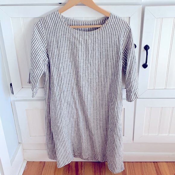 Washed Linen Dress with Pockets - Picture 4 of 9